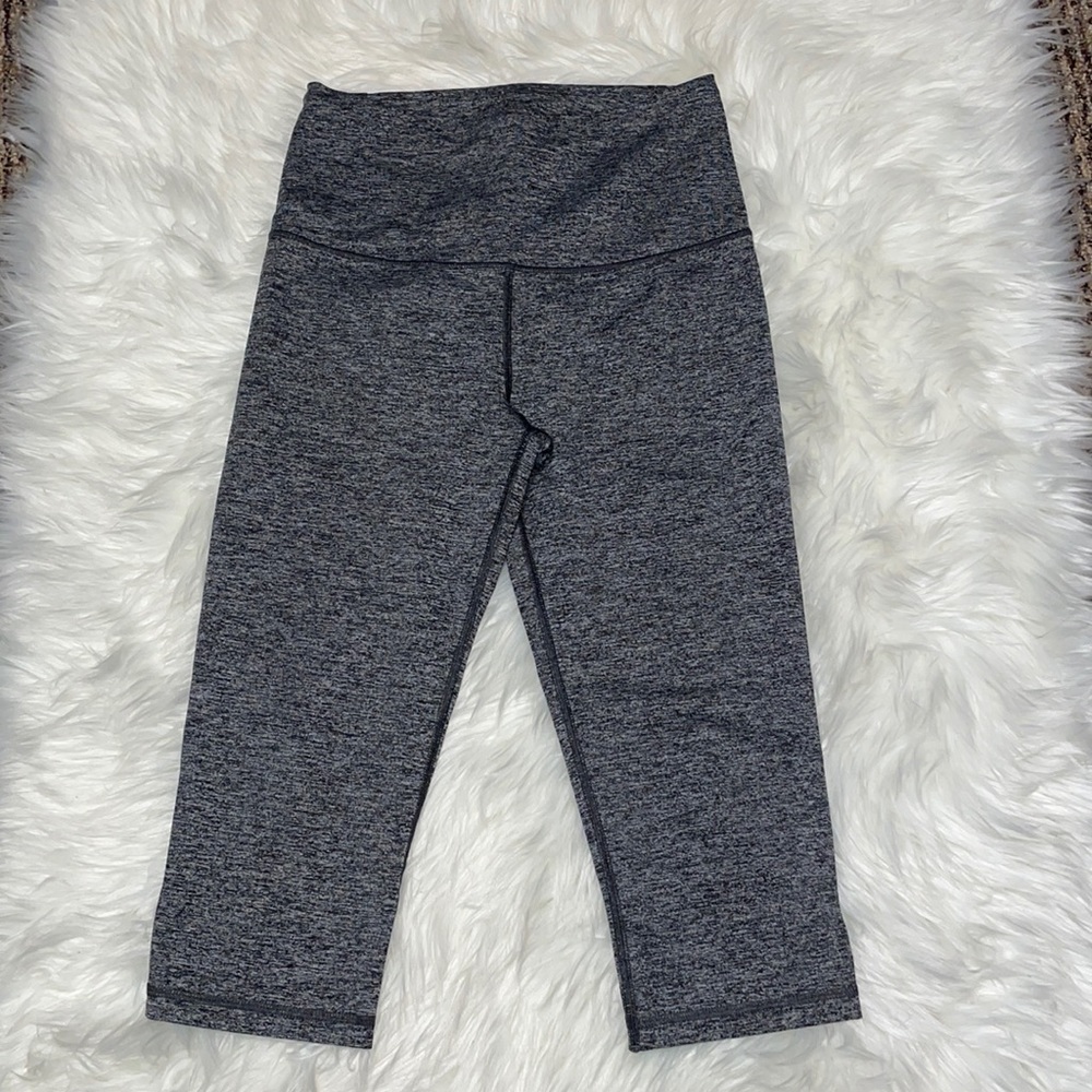 Victoria's Secret Heathered Gray Capri Leggings